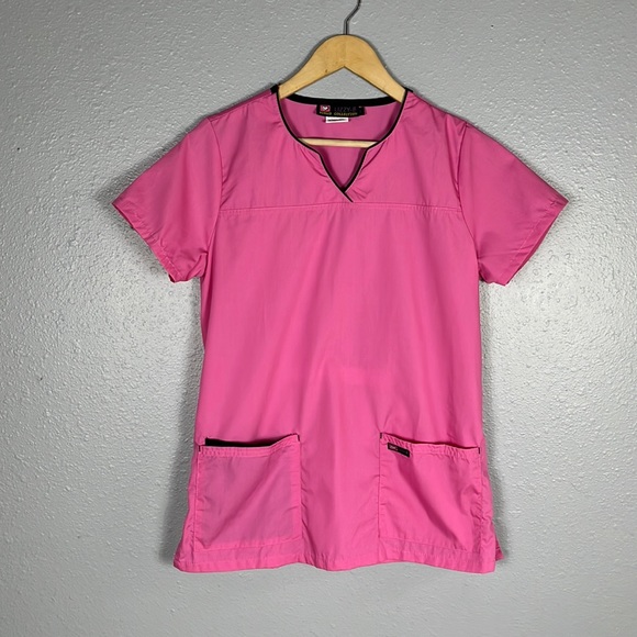 Lizzy b pink size small top and size medium pants scrubs set - Picture 7 of 13